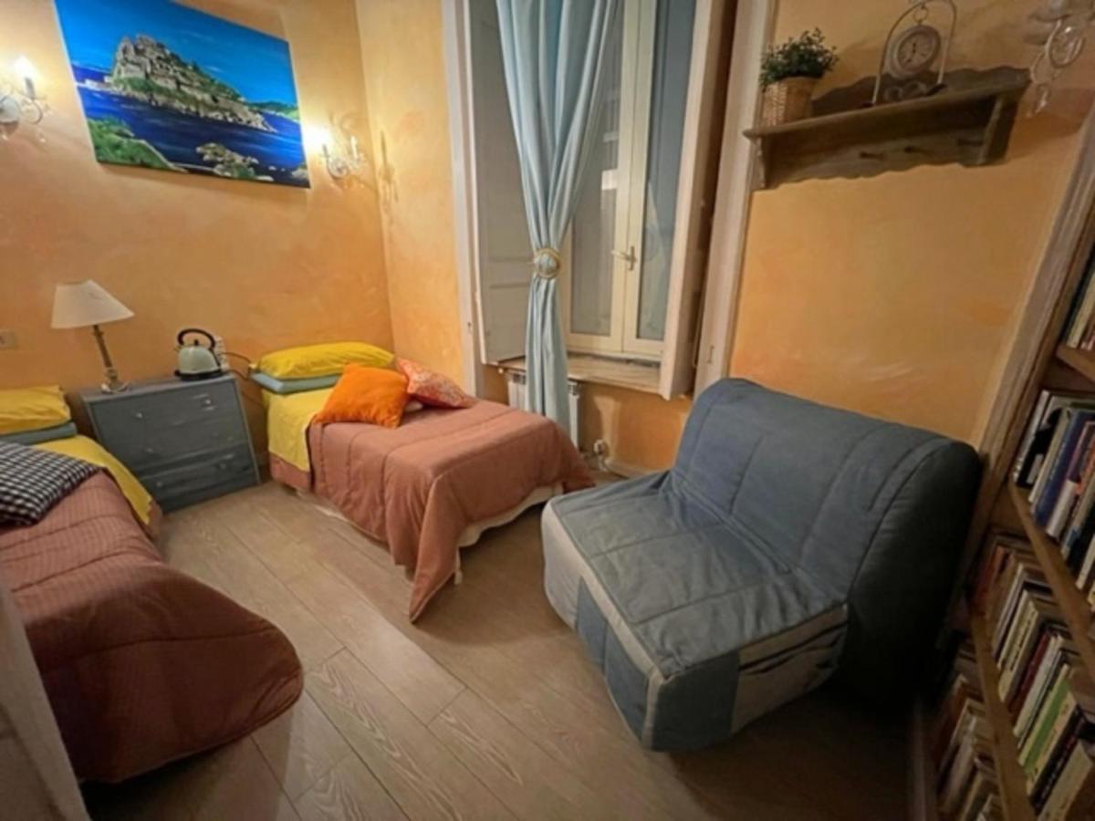 Casa Ra Bella Mbriana Lägenhet Neapel Exteriör bild