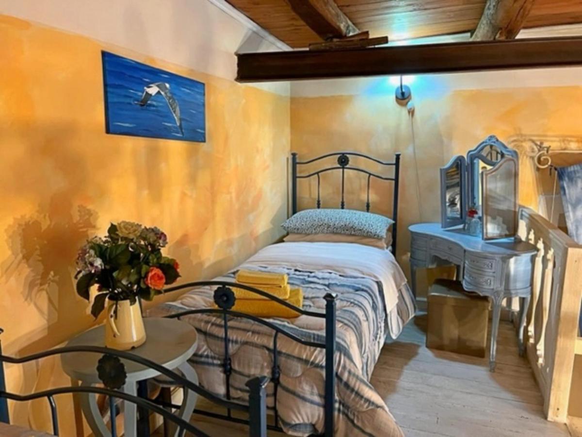 Casa Ra Bella Mbriana Lägenhet Neapel Exteriör bild